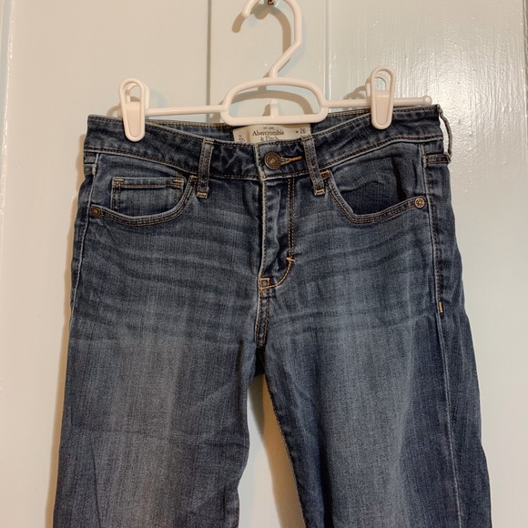 Abercrombie Women’s Straight Leg Jeans - Picture 1 of 3
